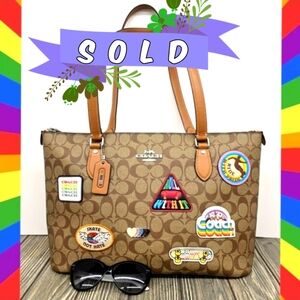 NEW Coach Gallery Tote In Signature Canvas With Patches CJ603